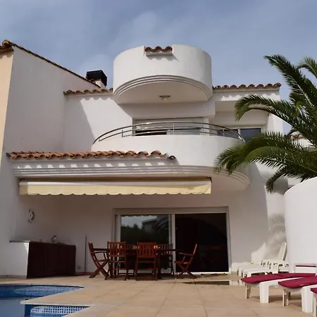 Holiday home Casa Con Amarre Y Piscina Privados Ref 306 *