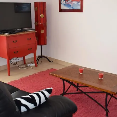 Holiday home Casa Con Amarre Y Piscina Privados Ref 306 Empuriabrava