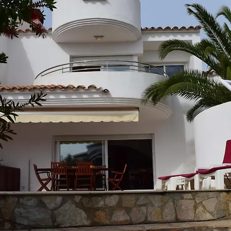 Holiday home Casa Con Amarre Y Piscina Privados Ref 306